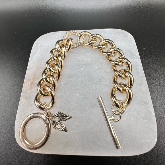 Victoria's Secret Gold Tone Chain Bracelet (Angel Wing Charm & Rhinestones Link) - Picture 3 of 9